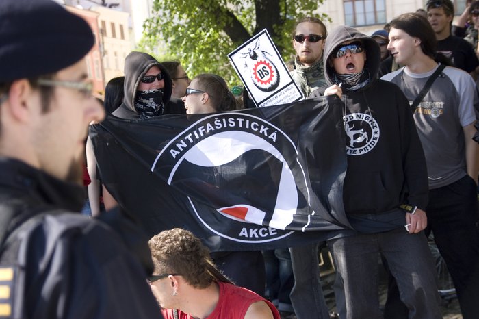 Delnicka_strana_a_Antifa_36.jpg